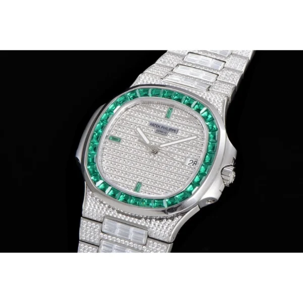 Emerald-Bezel-5711-Replica-1.webp Emerald Bezel 5711 Replica