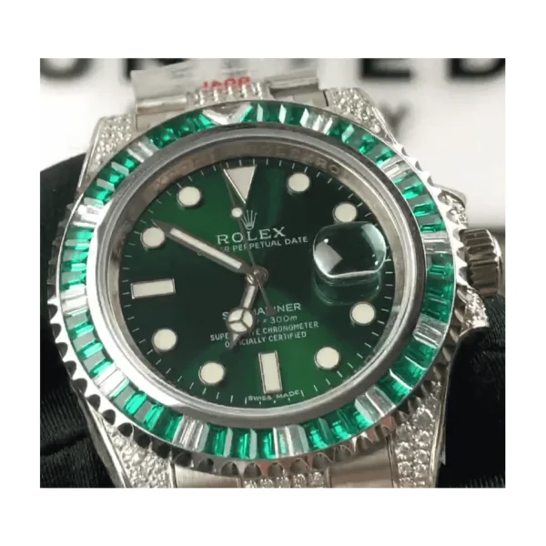 Rolex-Submariner-Hulk-116610LV-Diamond-Green-Dial-Iced-Out-Replica.webp Rolex Submariner Hulk 116610LV Diamond Green Dial Iced Out Replica