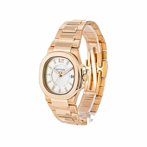 patek-philippe-nautilus-7011-1r-2.jpg Patek Philippe Nautilus 7011/1R Replica