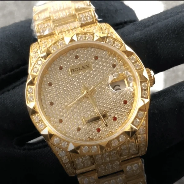 rolex-datejust-yellow-gold-diamond-dial-iced-out-116624-replica-3.webp Rolex Gold Full Diamond Replica