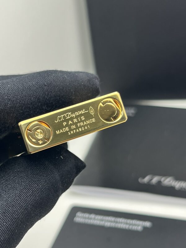 13405063650106140 S.T.Dupont Guilloché Craft Ice Wine Stone Limited Edition Inflatable Boutique Lighter Replica