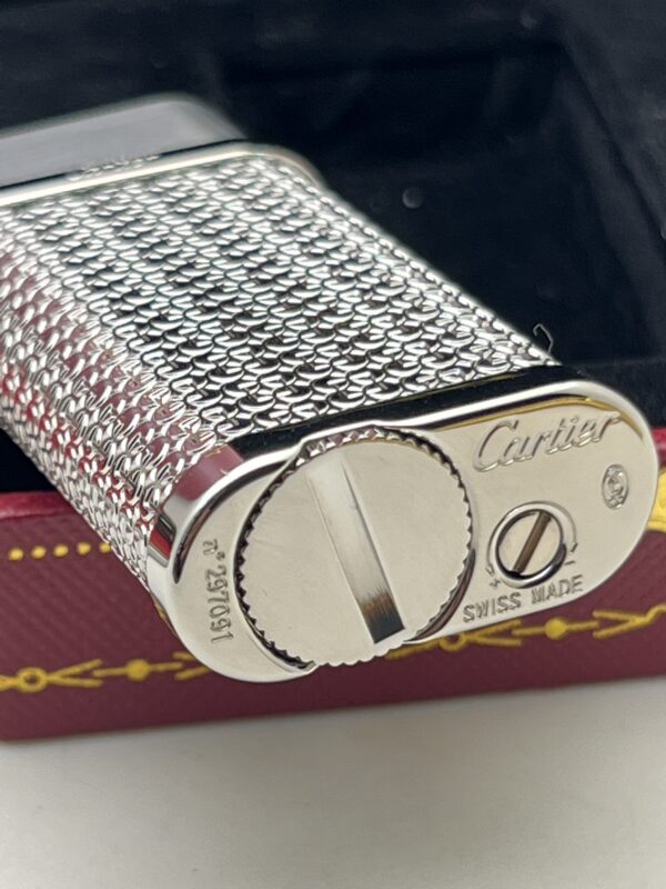 13405078207625737 Cartier Boutique Gas Lighter Classic Style Replica