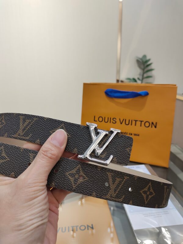 13405773373155902 Replica Louis Vuitton Belt
