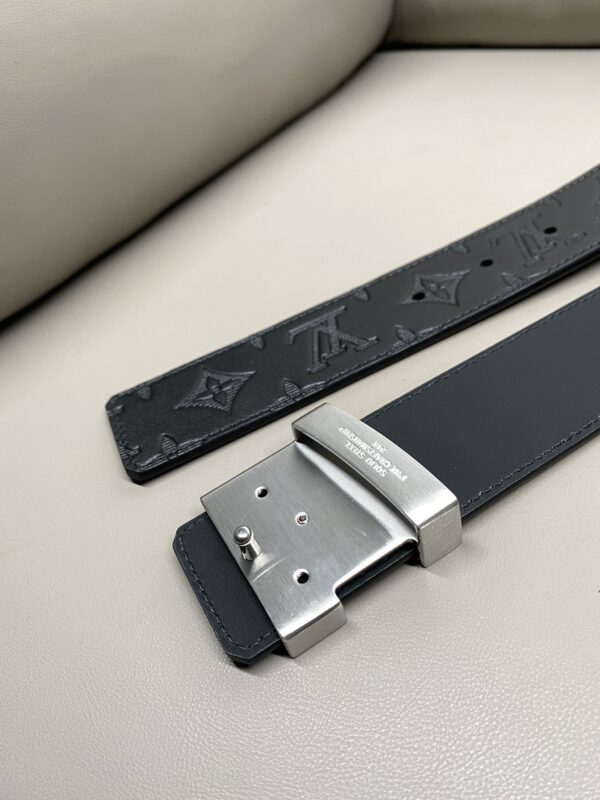 Replica Louis Vuitton Belt
