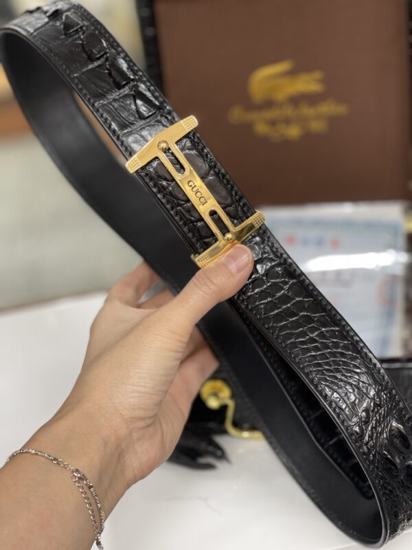 13406028192835947 Gucci Crocodile Belly Boned Leather Seamless Belt