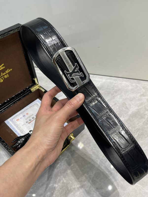 LV Genuine Crocodile Belly Bone Leather Seamless Belt