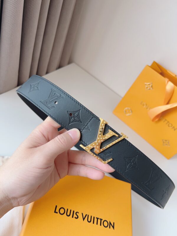 13406032350393476 Replica LV Embossed Calfskin Belt