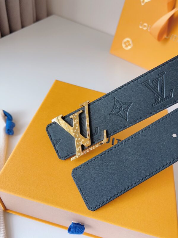 13406032354797718 Replica LV Embossed Calfskin Belt