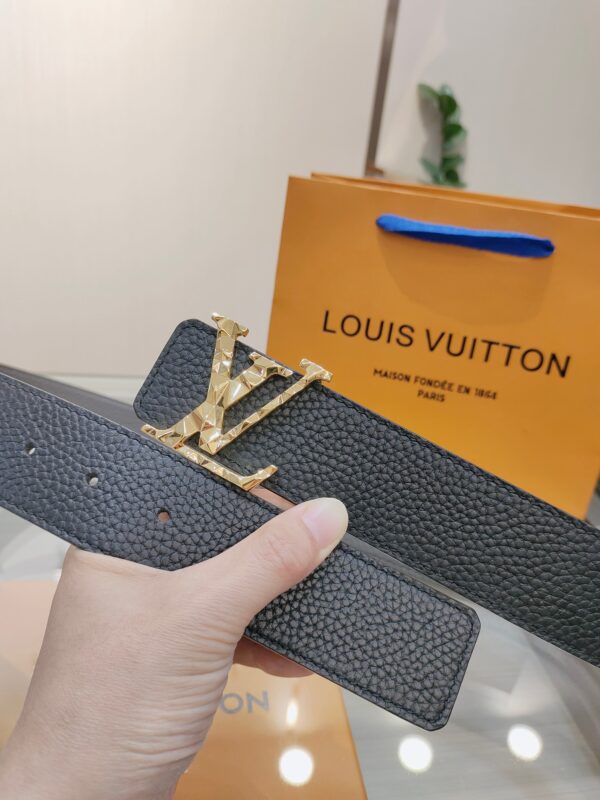 13406202128495167 LOUIS VUITTON Belts Replicas