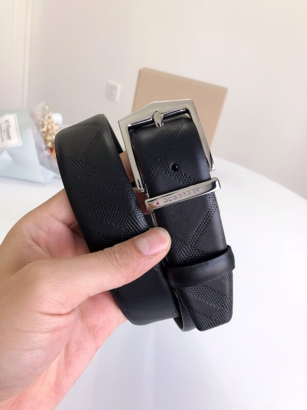 Replicas of Burberry Calfskin Belt