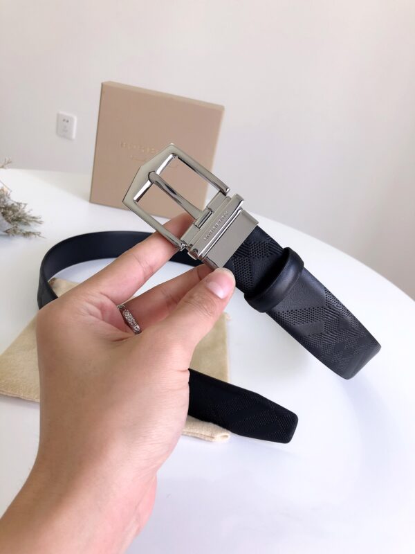 Replicas of Burberry Calfskin Belt
