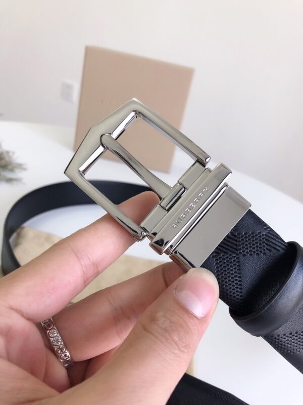 Replicas of Burberry Calfskin Belt