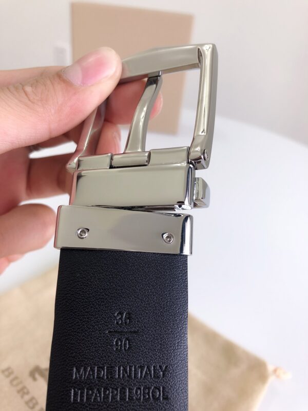 Replicas of Burberry Calfskin Belt