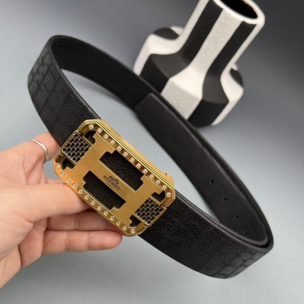 Hermès Double-Sided Top-Grain Leather Belt
