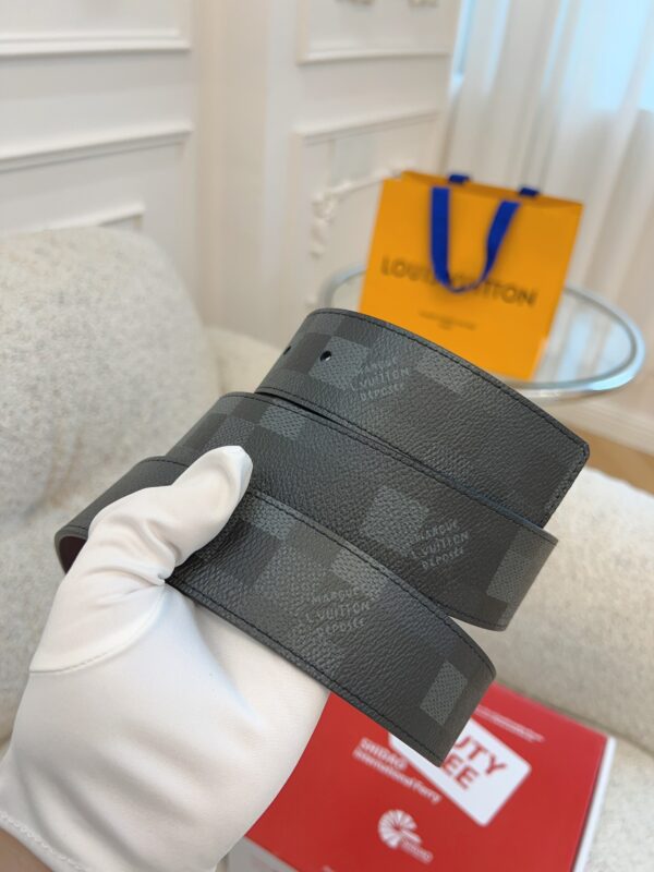 Replica Louis Vuitton Monogram Canvas Belt