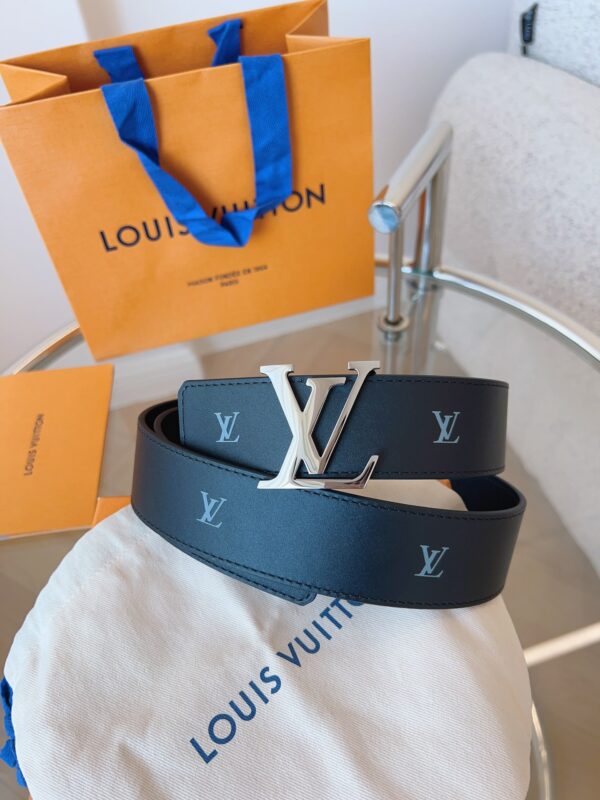 Replica Louis Vuitton calfskin leather belt