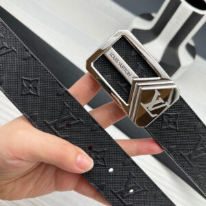 Replica Louis Vuitton Leather Belt