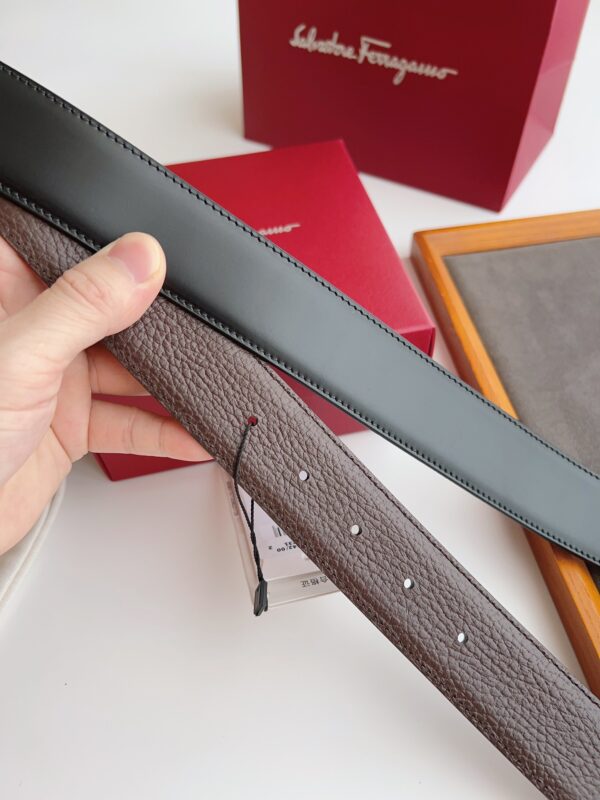 Ferragamo Two-Tone Calfskin Leather Belt Replica