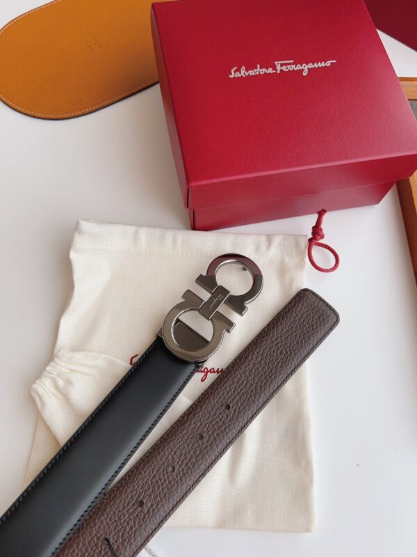 Ferragamo Two-Tone Calfskin Leather Belt Replica