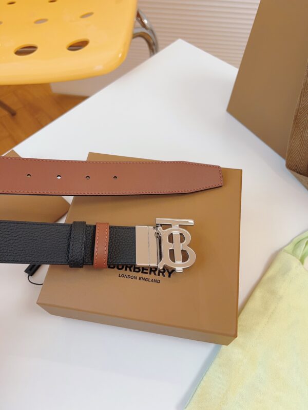 13406807659658467 Burberry Reversible Leather Belt Replica