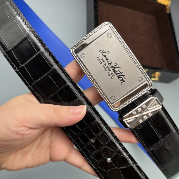 13406982664016725 Louis Vuitton Two-Tone Alligator Leather Belt Replica