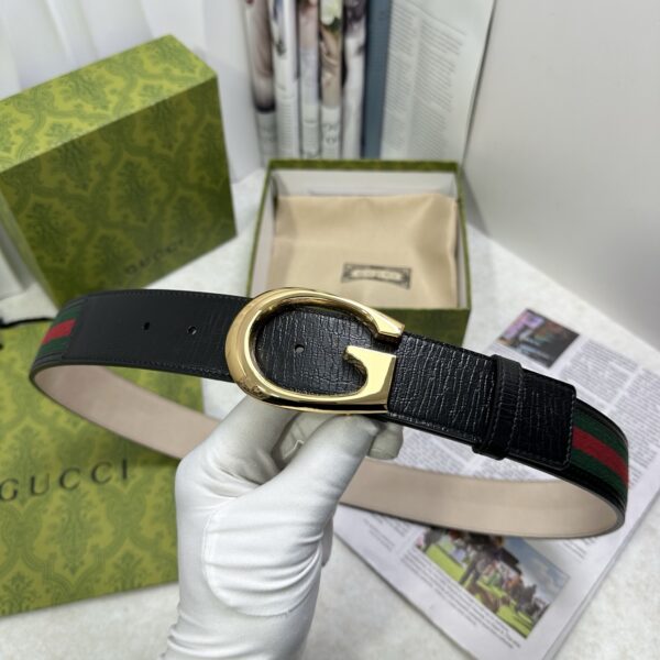 Replica of Gucci's classic belt