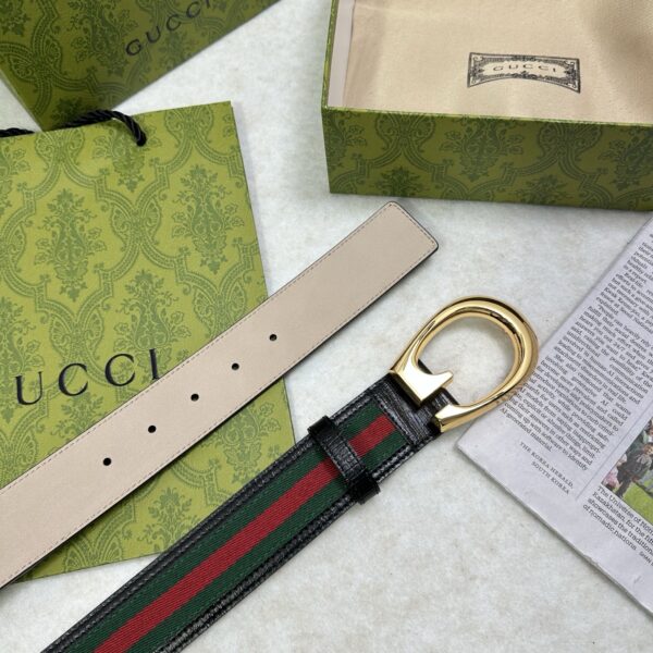 Replica of Gucci's classic belt