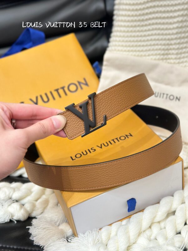 Louis Vuitton Lychee Grain Leather Belt Replica