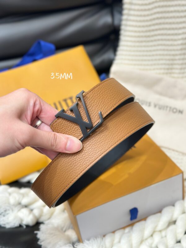 Louis Vuitton Lychee Grain Leather Belt Replica
