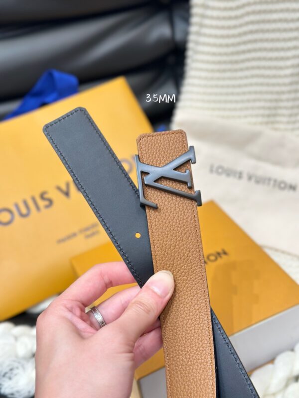 Louis Vuitton Lychee Grain Leather Belt Replica