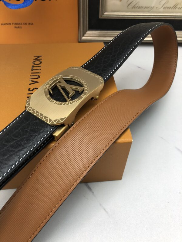 13407219379778789 Louis Vuitton Leather Men's Belt (Original Item)