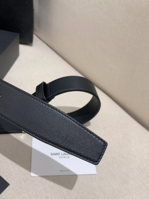 Yves Saint Laurent Double-Sided Calfskin Belt Replica