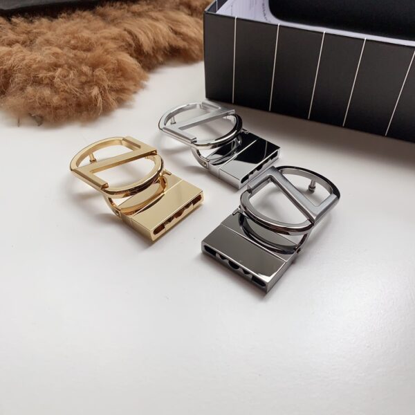 13407240657819404 Replica Zegna Leather Belt