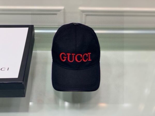 Gucci Embroidered Baseball Cap (Original Item)