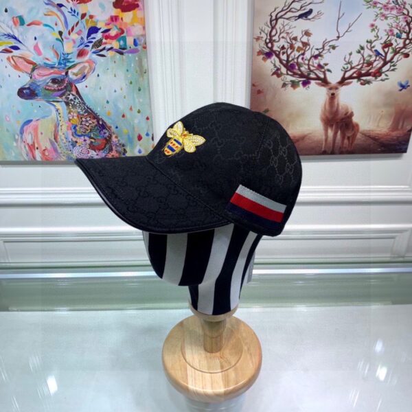 Gucci Original Embroidered Bee Baseball Cap