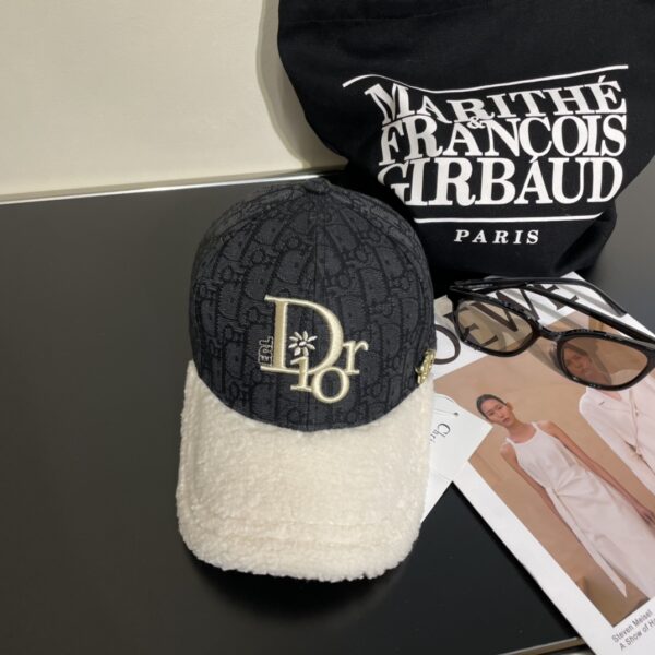 13407411417767652 Dior Embroidered Baseball Cap