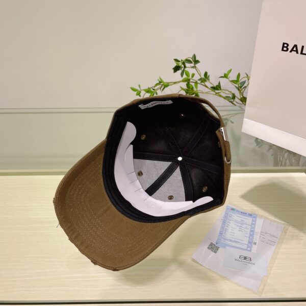 Balenciaga Minimalist Baseball Cap