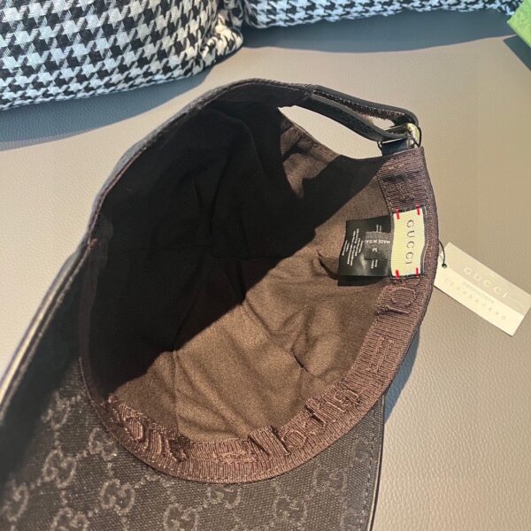 13407497959298887 Gucci Original Cat Embroidered Baseball Cap