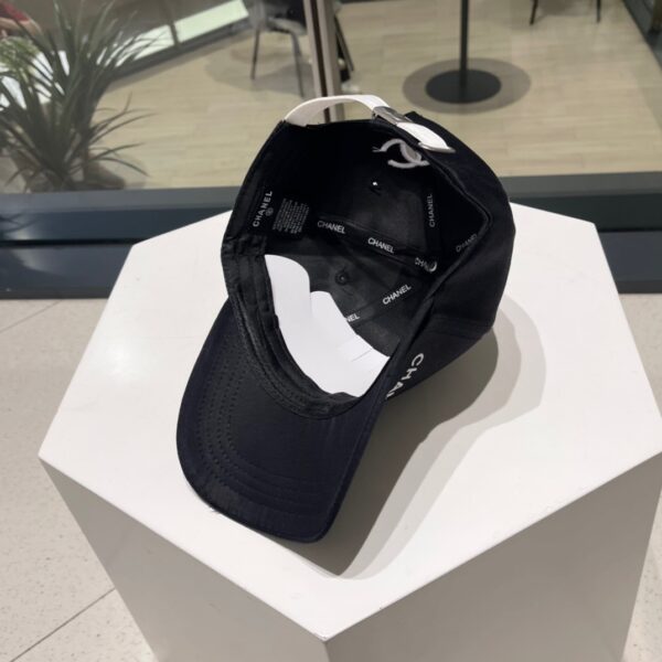 13407498122573824 Chanel Minimalist Baseball Cap