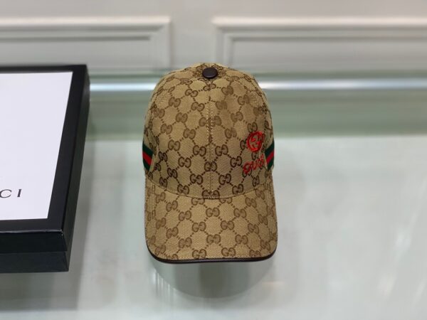 Gucci Classic Embroidered Baseball Cap