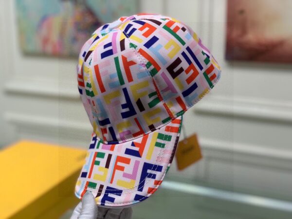 13407498646699236 Fendi Minimalist Baseball Cap