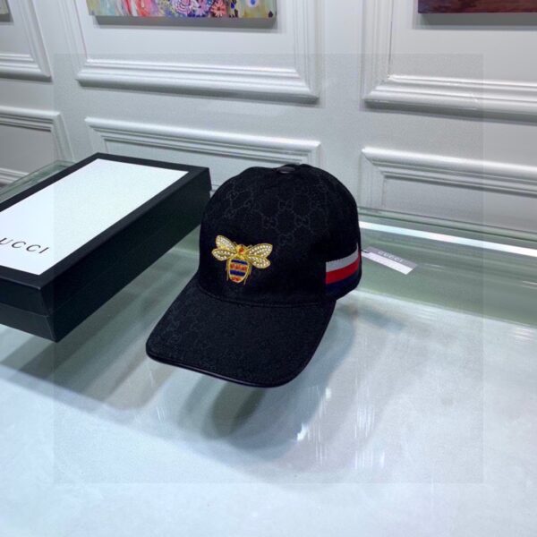 Gucci Embroidered Bee Baseball Cap
