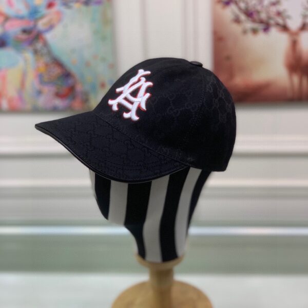 Gucci LA Embroidered Baseball Cap