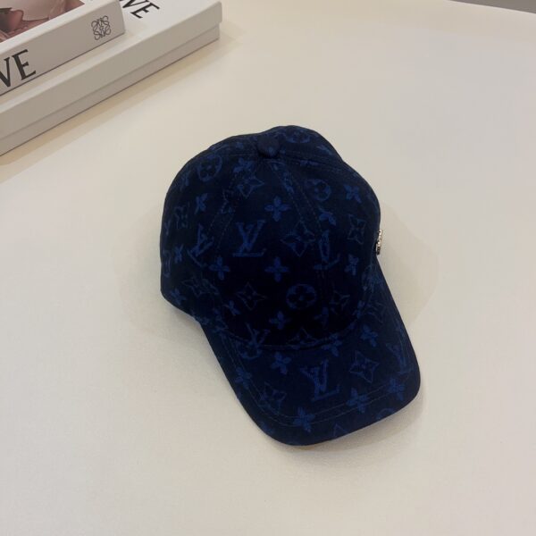 13407499918856896 Louis Vuitton Patterned Baseball Cap