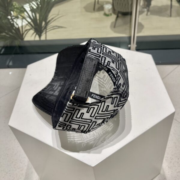 13407500212259879 Fendi Original Baseball Cap