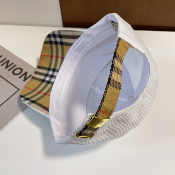 Burberry Simple Embroidered Baseball Cap (Original Quality)