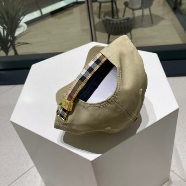 13407580120342687 Burberry Embroidered Baseball Cap