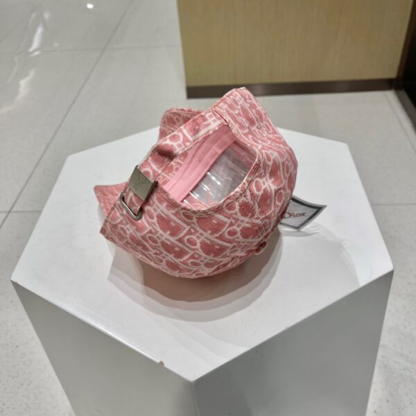 13408000639483517 Dior Minimalist Baseball Cap
