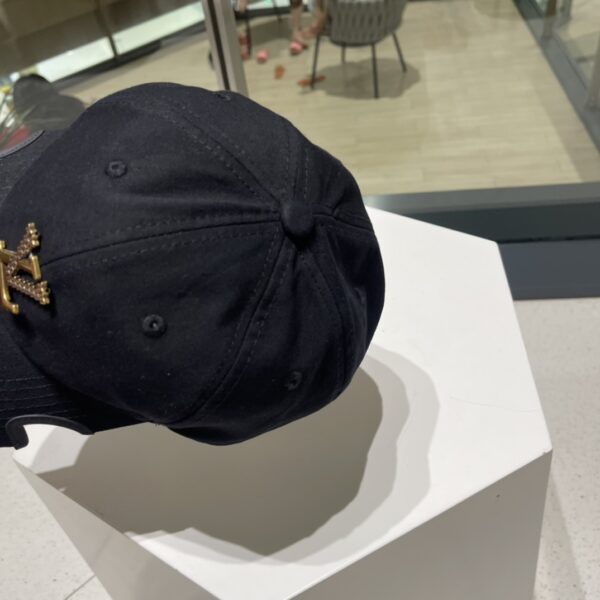 13408004380929222 Louis Vuitton Embroidered Minimalist Baseball Cap